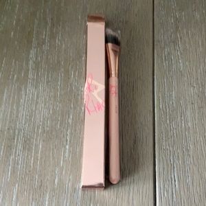 Mac Rihanna 282SE brush